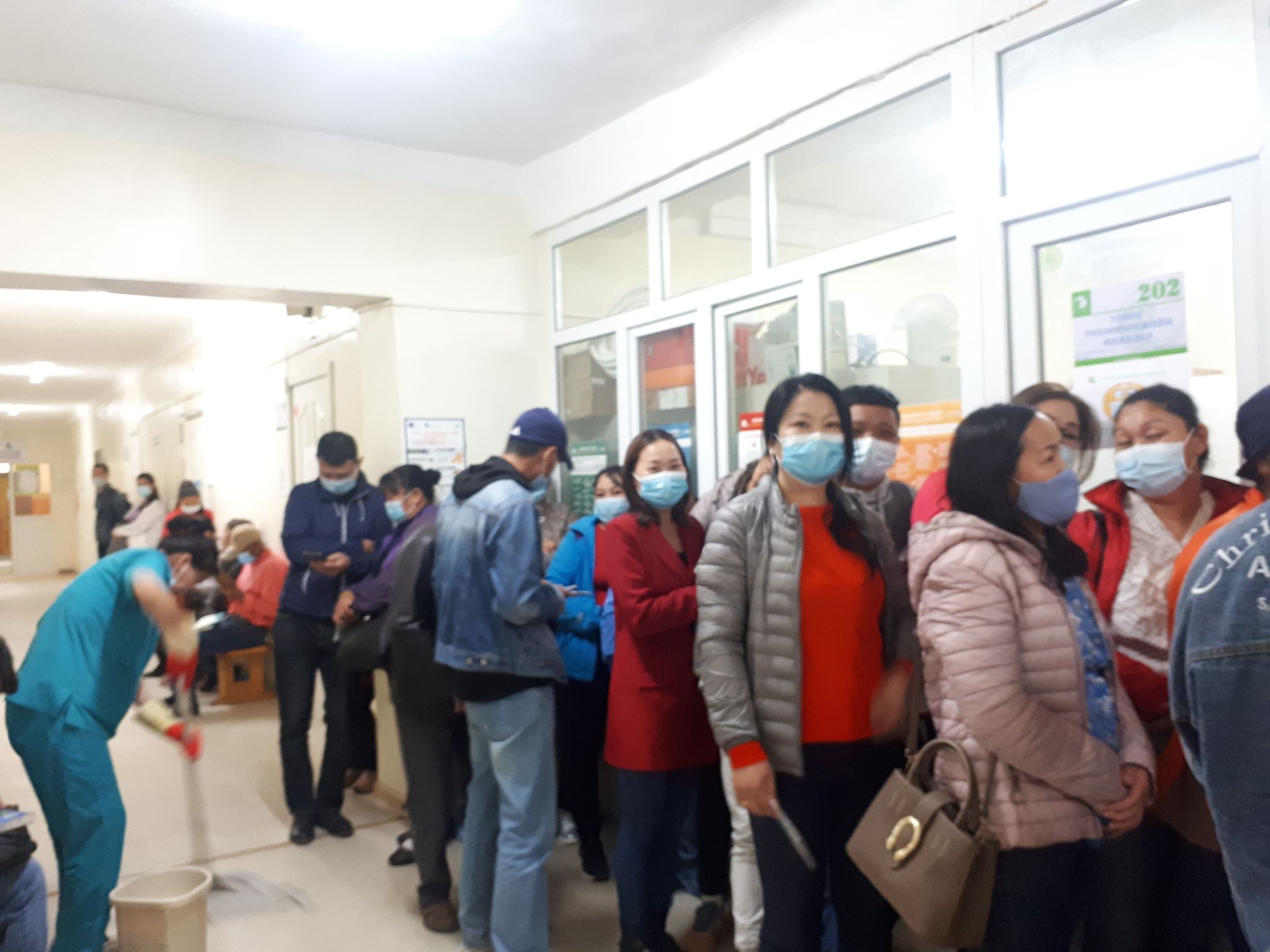 Эрүүл мэндийн шинжилгээнд хамрагдлаа.