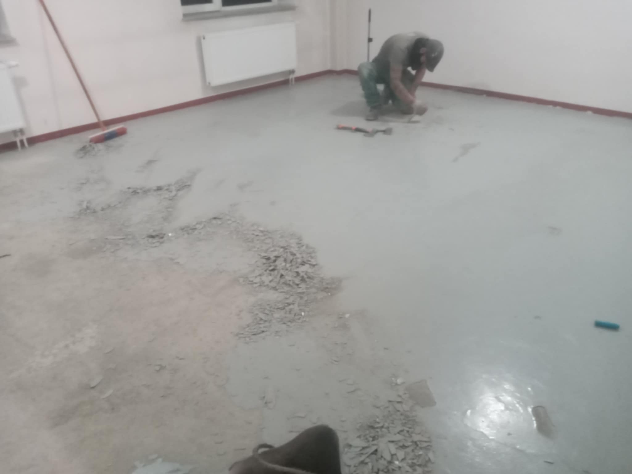 Засвар үйлчилгээ хийж ажиллаа.