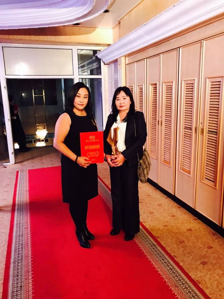 "Монгол чанар" цом, өргөмжлөлөөр шагнуулав.