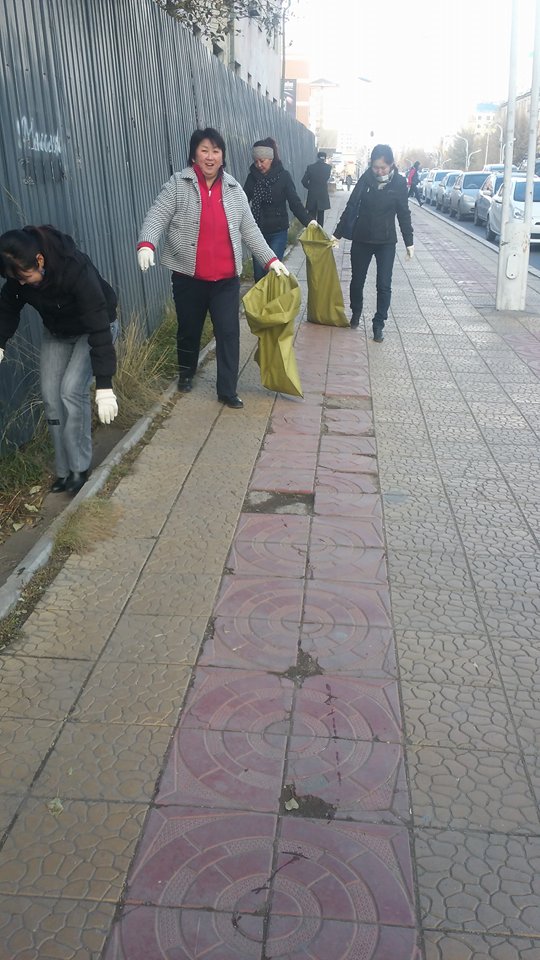 Захирагчийн ажлын албанаас зохион байгуулсан их цэвэрлэгээнд амжилттай оролцлоо.