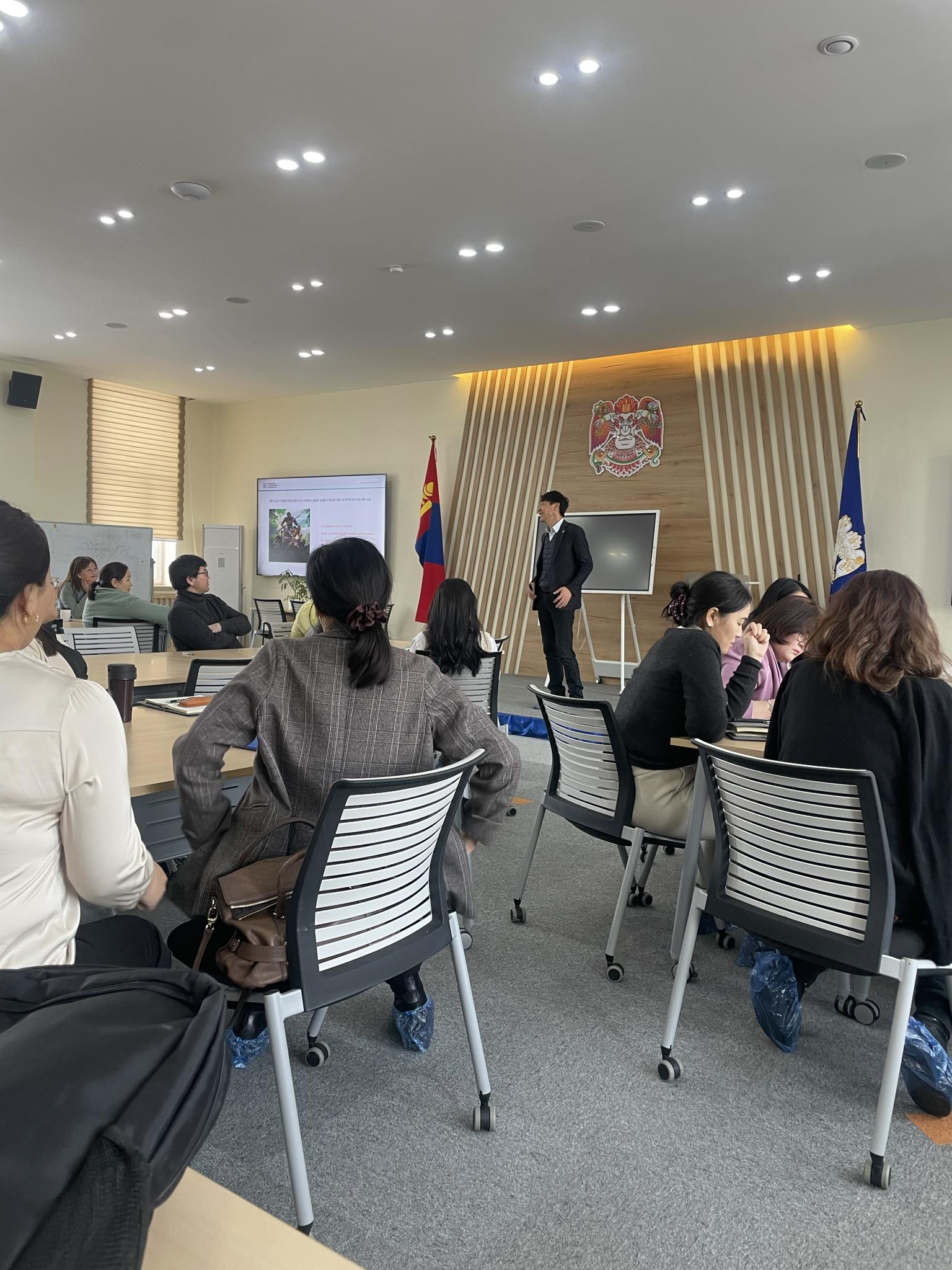 Сургалтад хамрагдлаа.