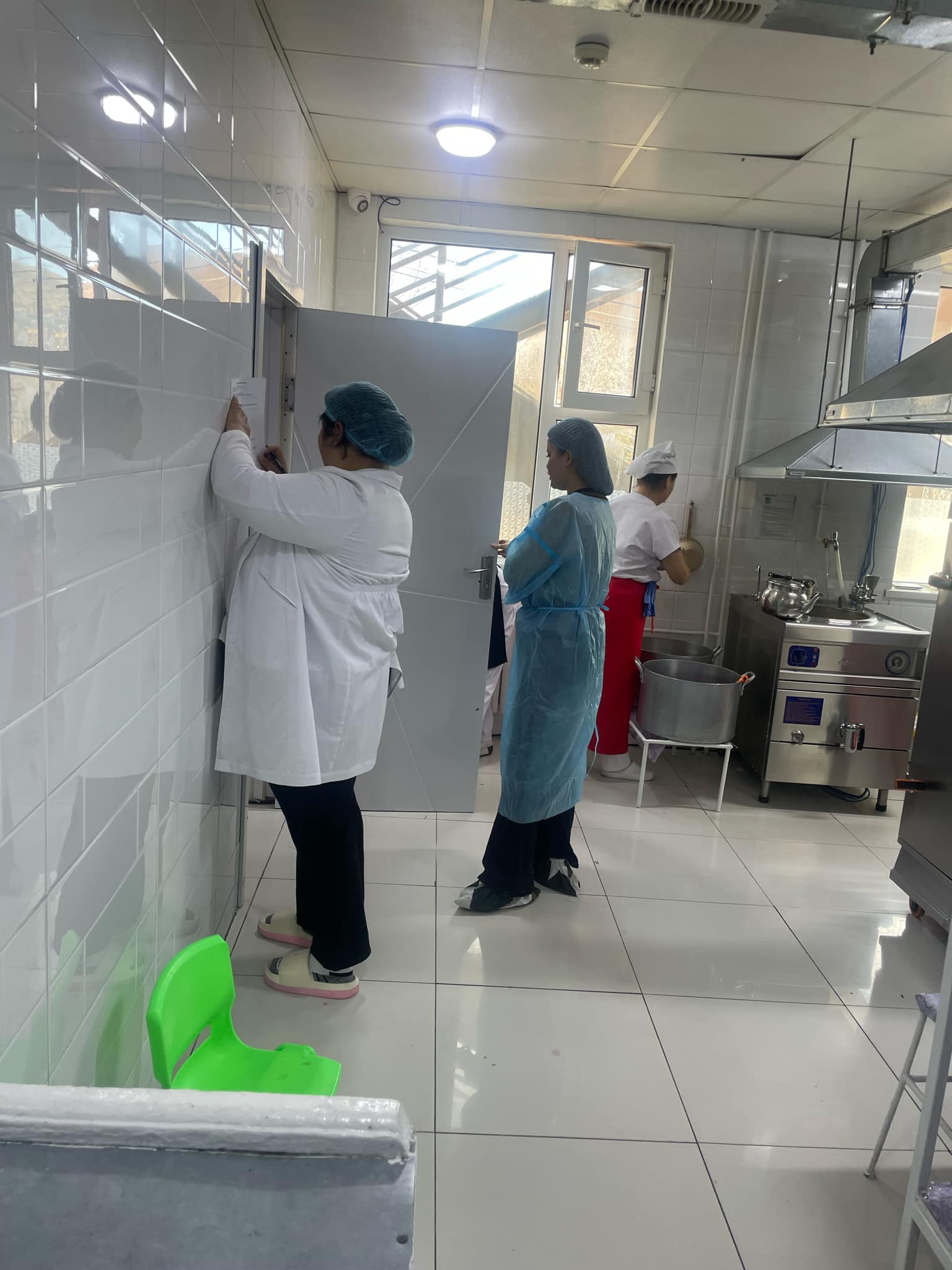 Чингэлтэй, Сүхбаатар дүүргийн цэцэрлэг, сургуулиудад хяналт шалгалт хийж ажиллаа.