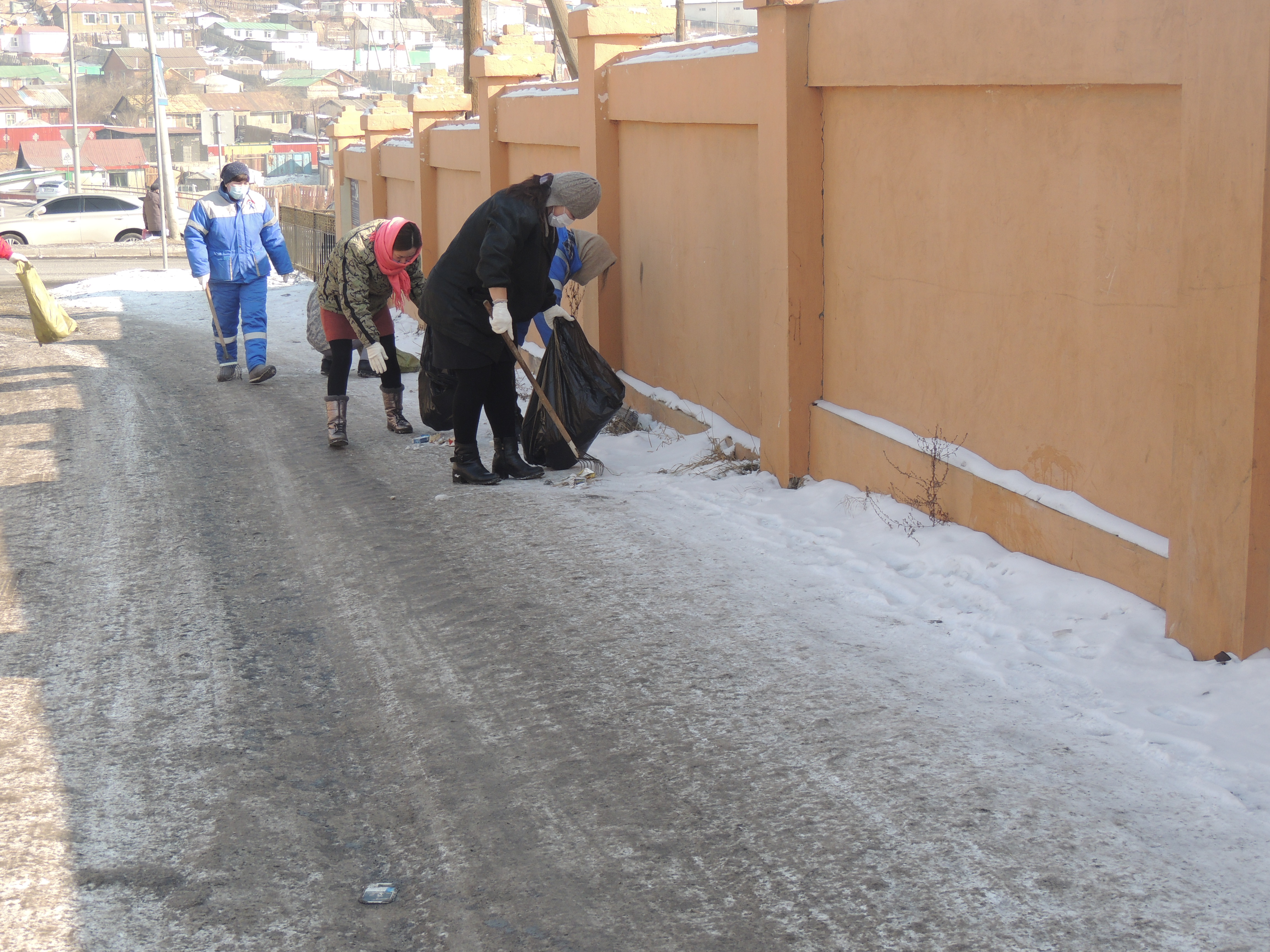 Байгууллагын гадна болон дотоод их цэвэрлэгээг зохион байгуулав.