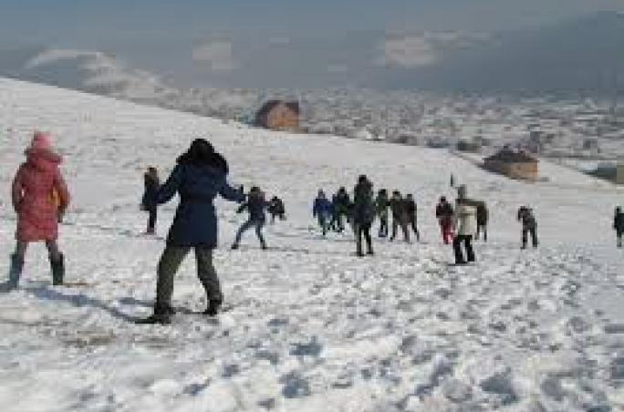 “Мөнгөн Улаанбаатар” өвлийн спорт наадмын цасны баярт хамт олноороо идэвхитэй оролцлоо.